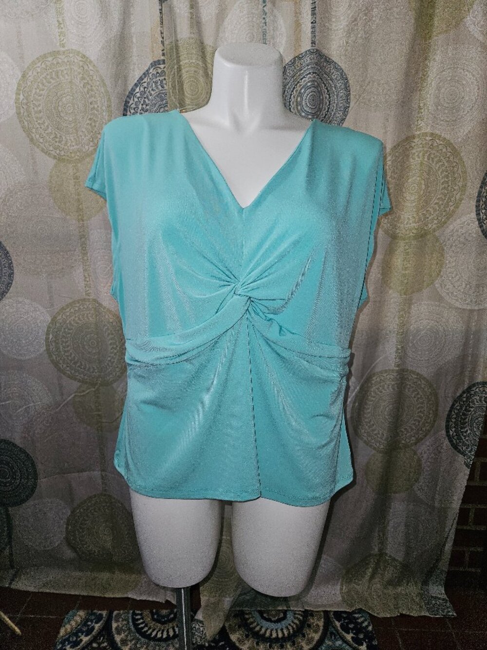 Bold Elements Light Teal Sleeveless Blouse (2X)